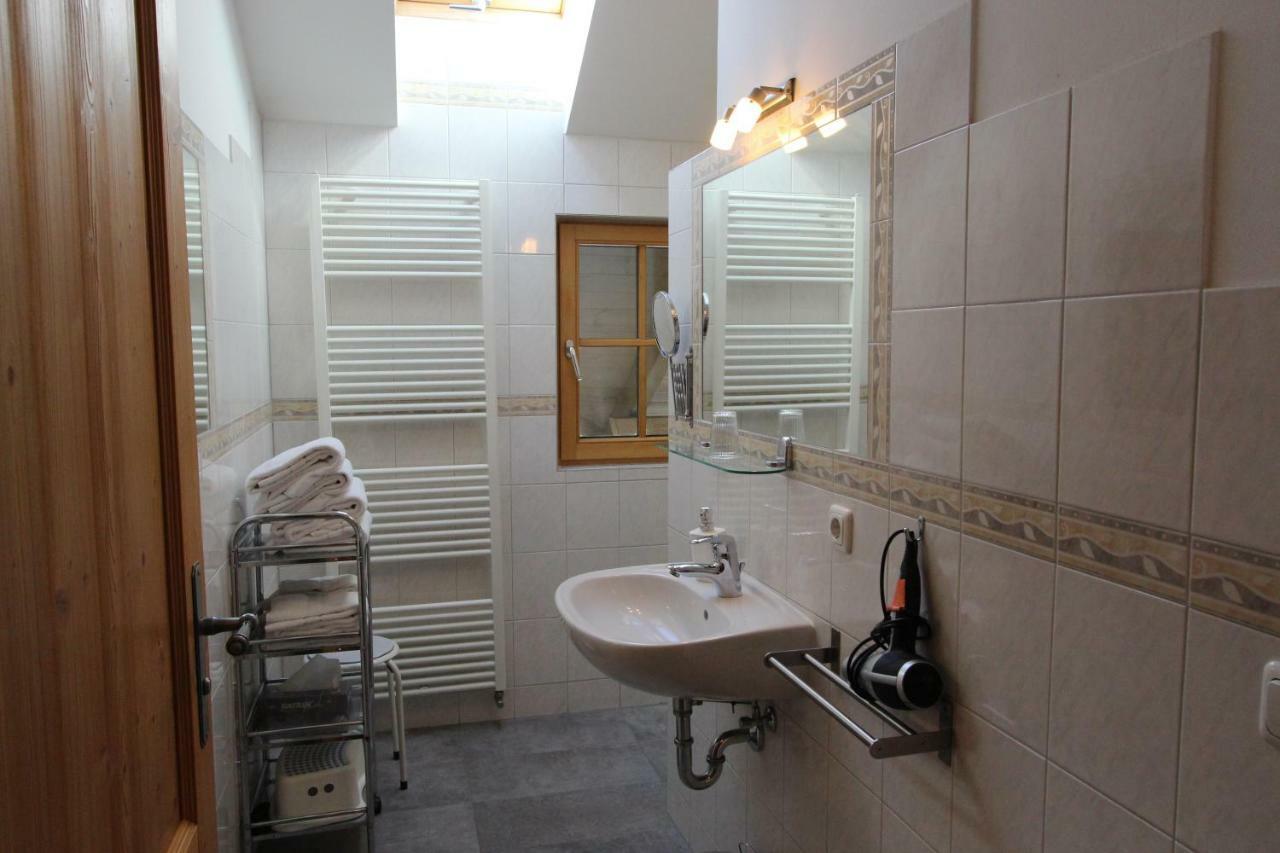 Ferienhof Off Sindelsdorf Ngoại thất bức ảnh